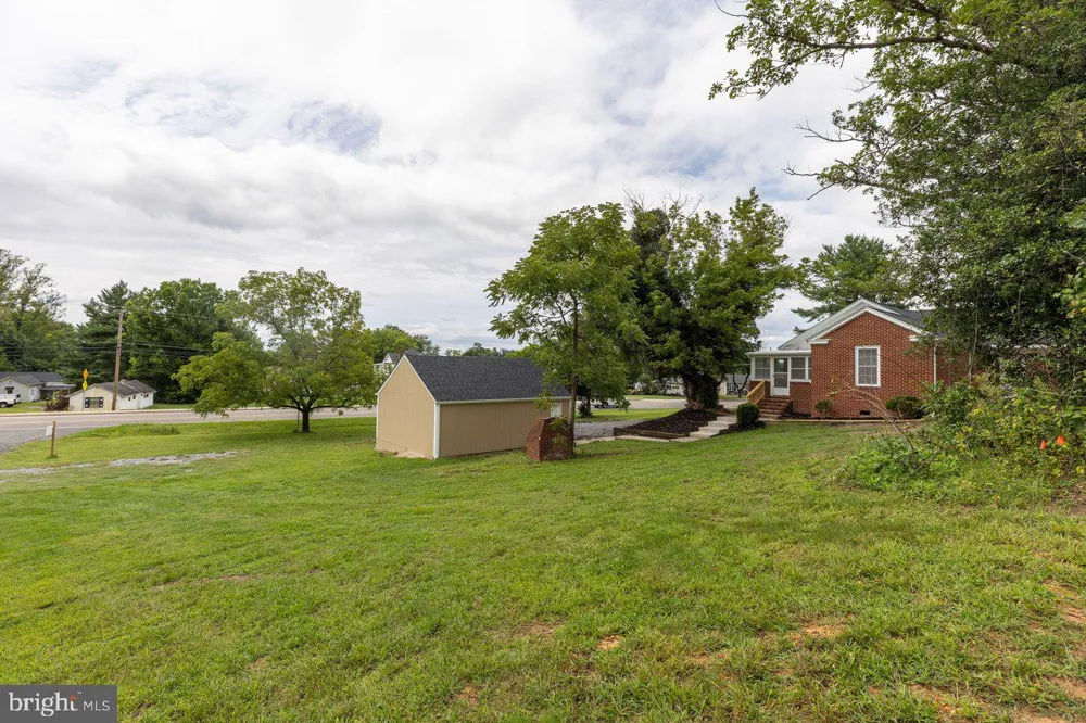 91 GRACE STREET Grottoes, VA 24441