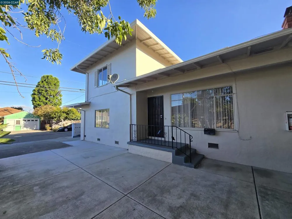 1313 Curtis St Berkeley, CA 94702