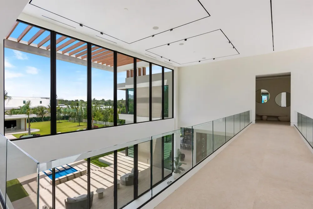 16745 Stratford Court Southwest Ranches, FL 33331