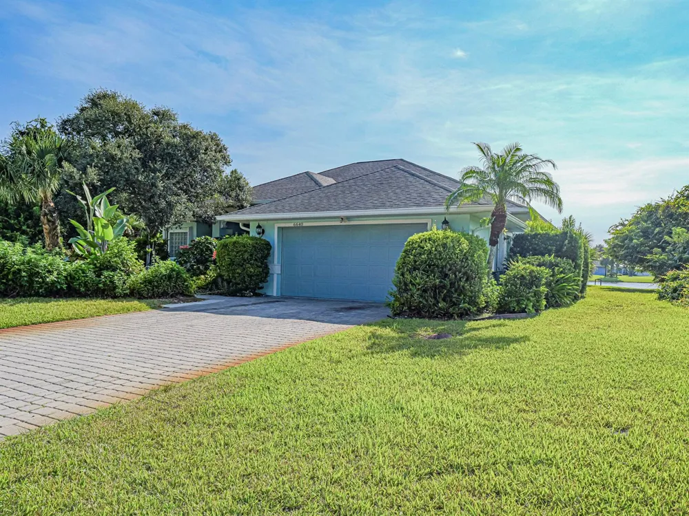 6640 49TH COURT Vero Beach, FL 32967