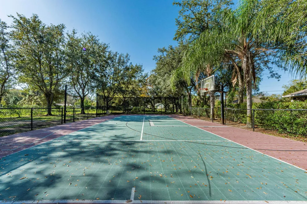 6640 49TH COURT Vero Beach, FL 32967