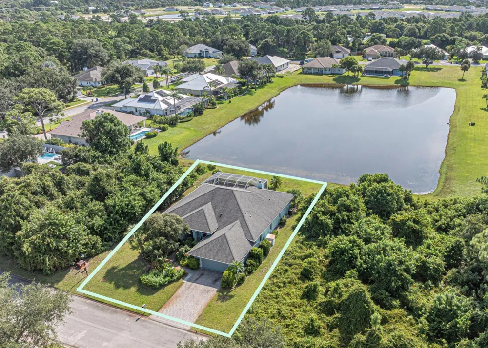 6640 49TH COURT Vero Beach, FL 32967