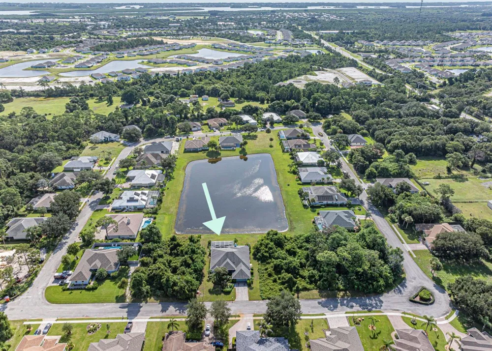 6640 49TH COURT Vero Beach, FL 32967
