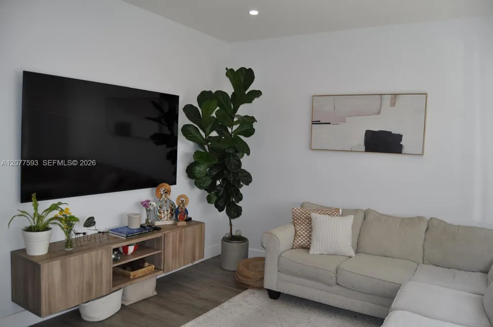 7940 NW 108th Pl Doral, FL 33178