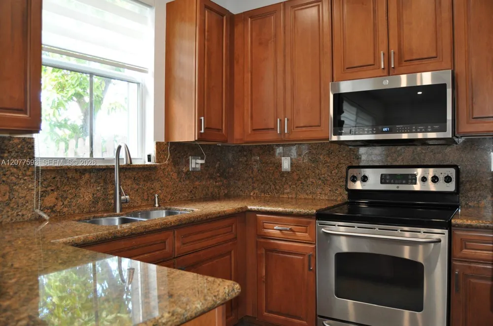 7940 NW 108th Pl Doral, FL 33178