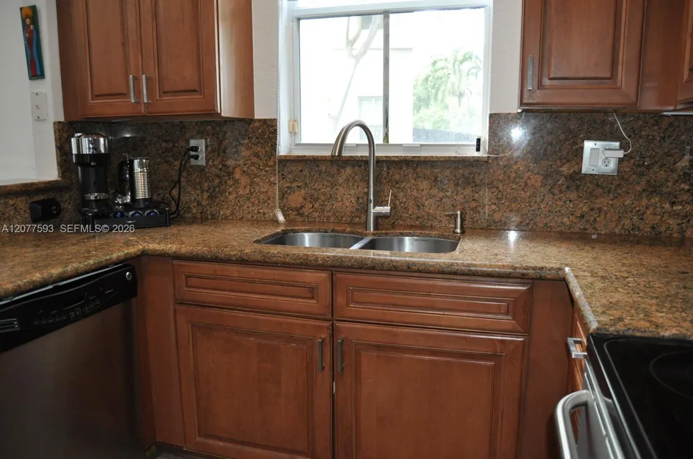 7940 NW 108th Pl Doral, FL 33178