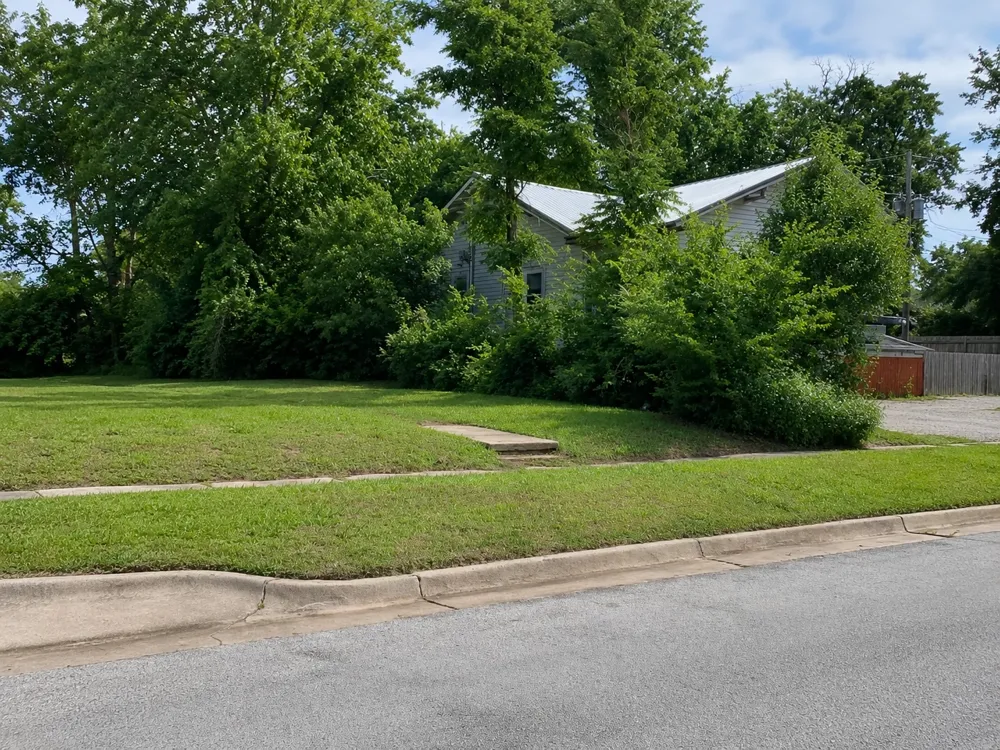 517 W 7th Street Bristow, OK 74010