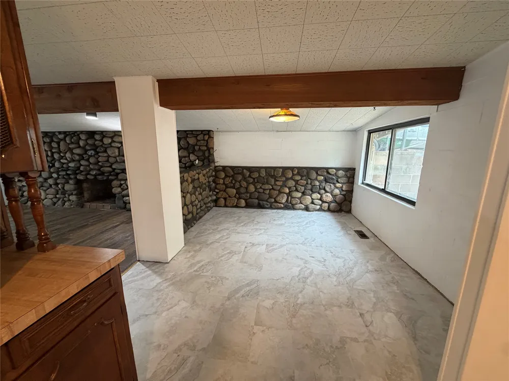 180 Grandview Circle Locust Grove, OK 74352