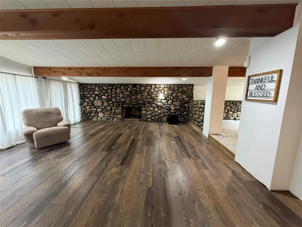 180 Grandview Circle Locust Grove, OK 74352
