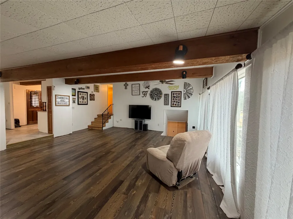 180 Grandview Circle Locust Grove, OK 74352