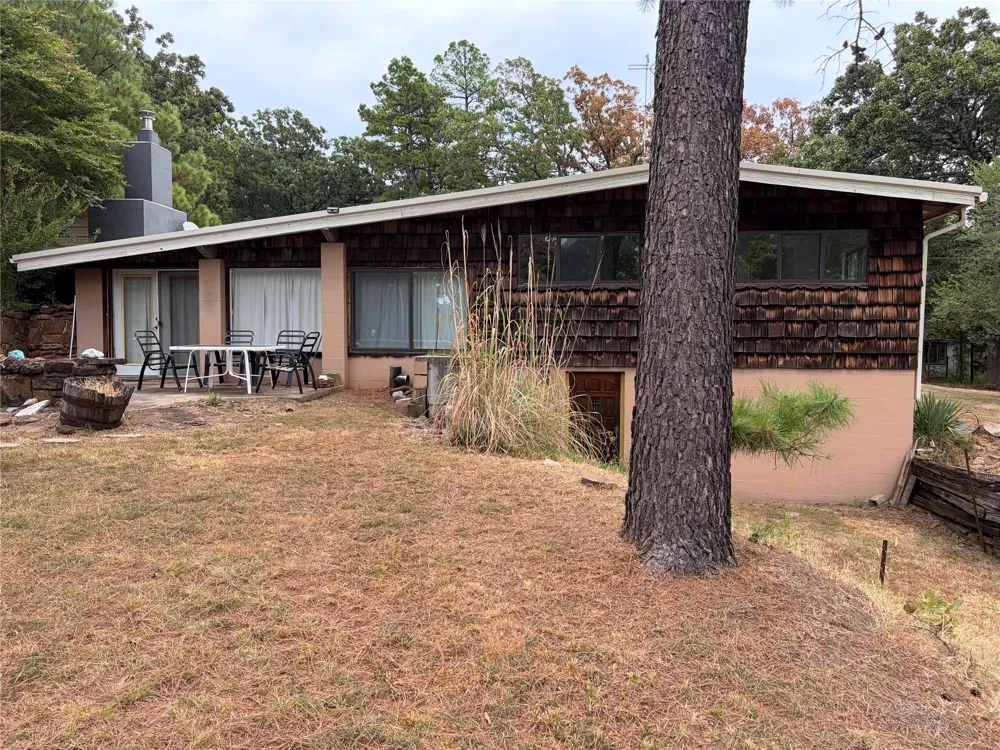 180 Grandview Circle Locust Grove, OK 74352