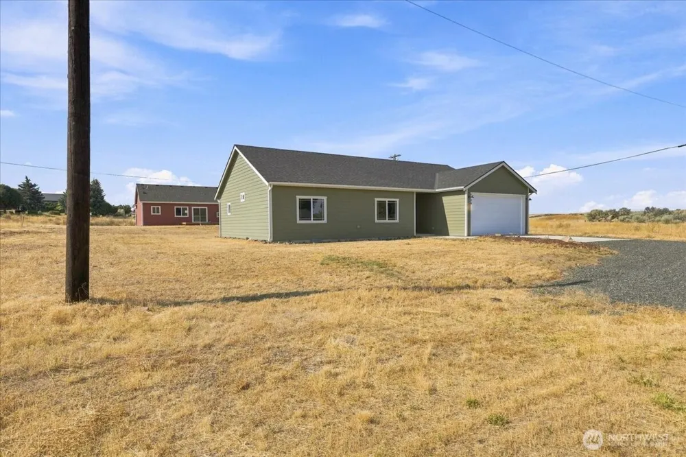620 SW Regent Ave Wilbur, WA 99185