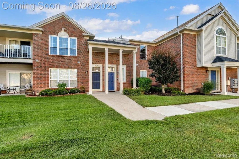 51677 Hale Lane #122 Chesterfield Township, MI 48051
