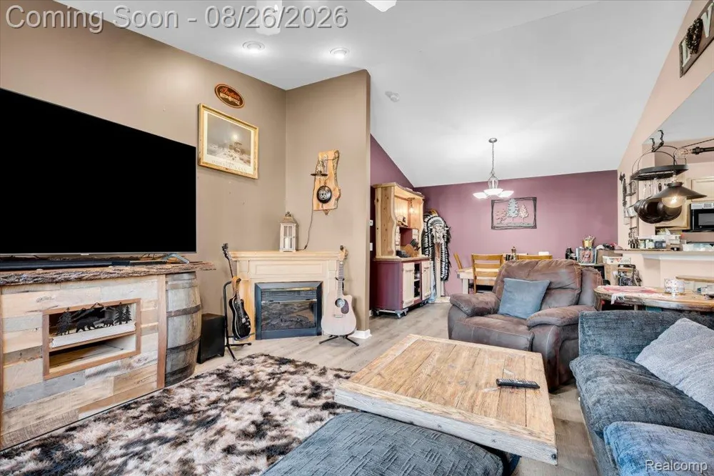 51677 Hale Lane #122 Chesterfield Township, MI 48051