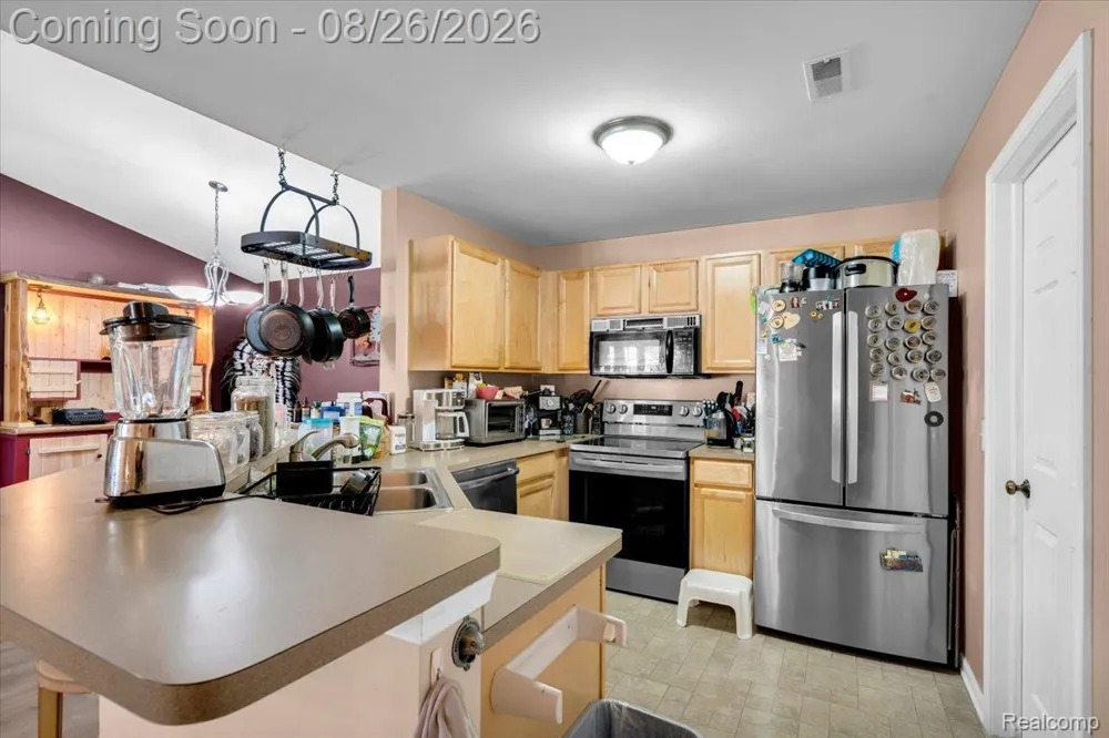 51677 Hale Lane #122 Chesterfield Township, MI 48051