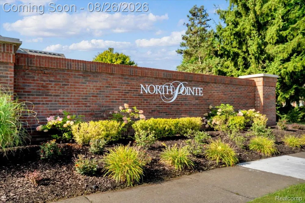 51677 Hale Lane #122 Chesterfield Township, MI 48051