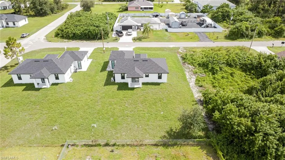 2702 11Th St SW Lehigh Acres, FL 33976