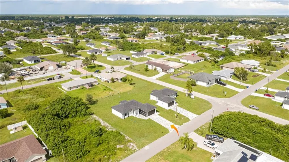 2702 11Th St SW Lehigh Acres, FL 33976