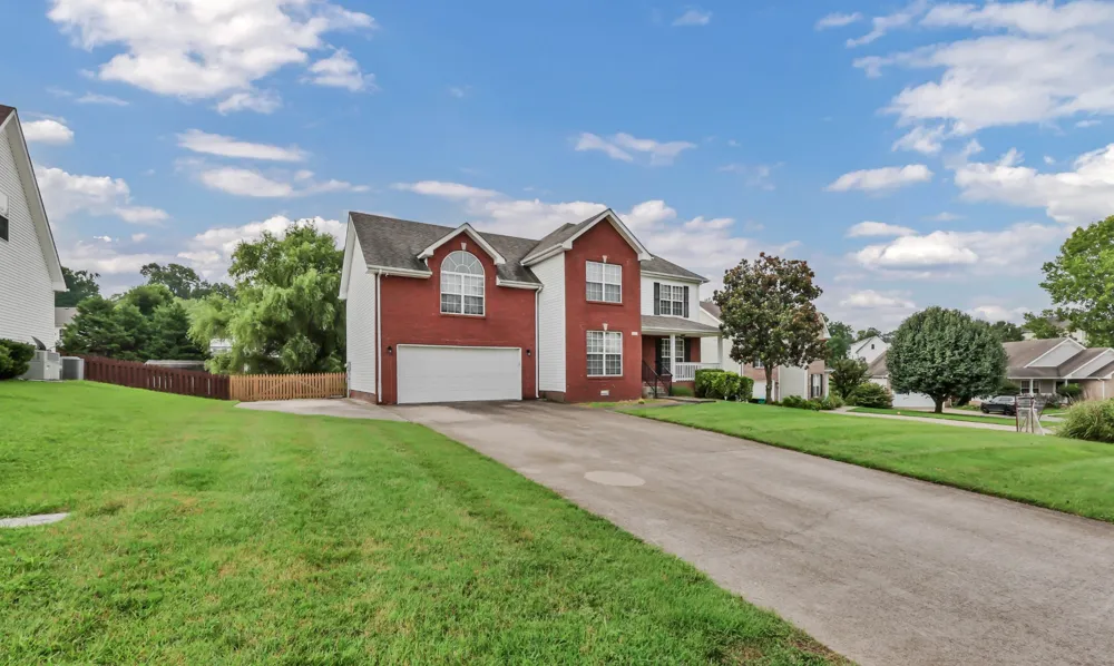 3332 Victoria Ct Clarksville, TN 37043