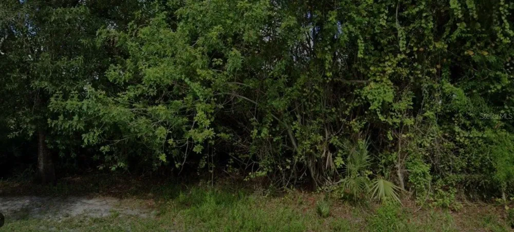 8275 98TH COURT Vero Beach, FL 32967