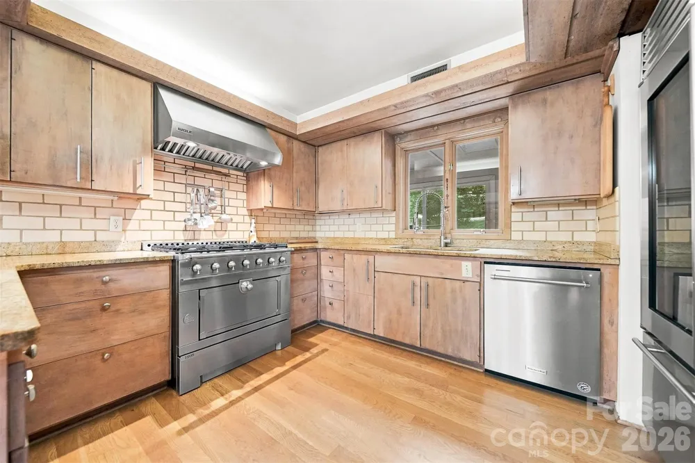 6580 Central Drive Conover, NC 28613