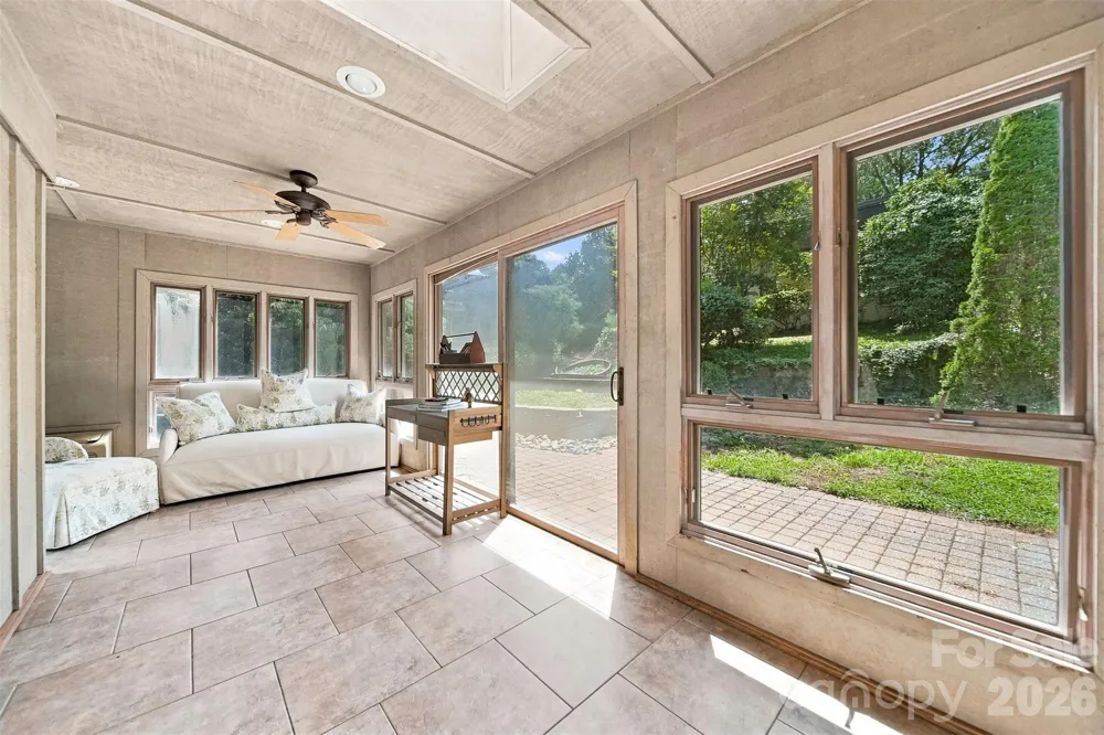 6580 Central Drive Conover, NC 28613