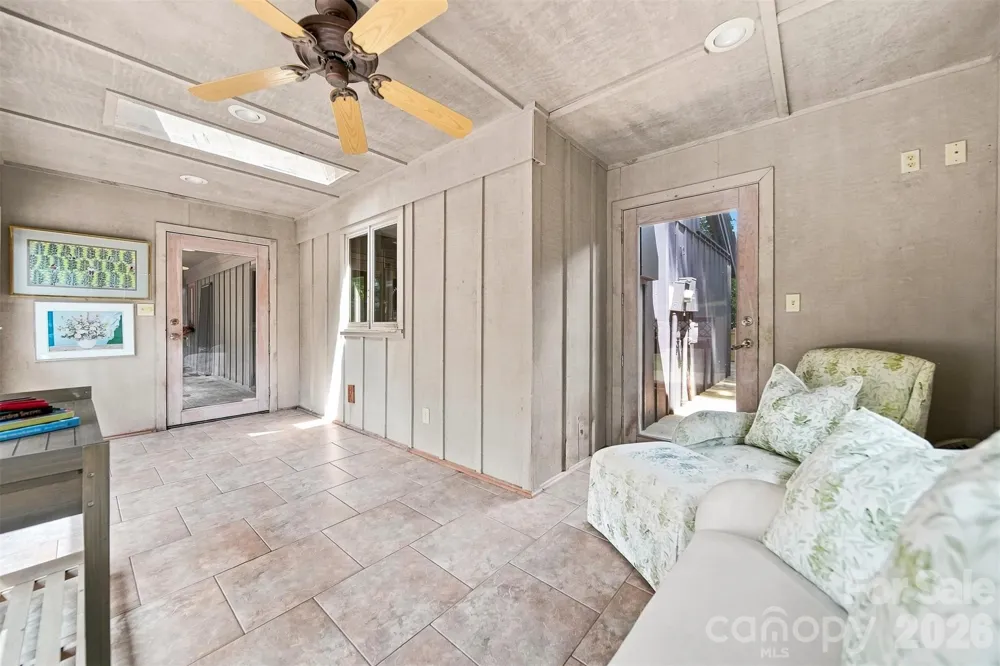 6580 Central Drive Conover, NC 28613