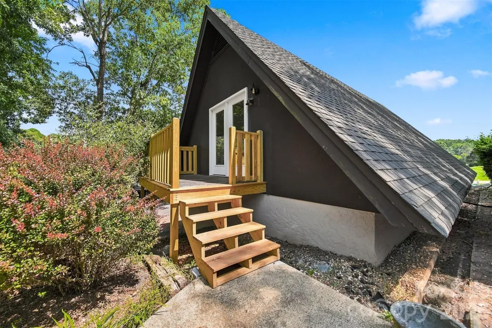 6580 Central Drive Conover, NC 28613
