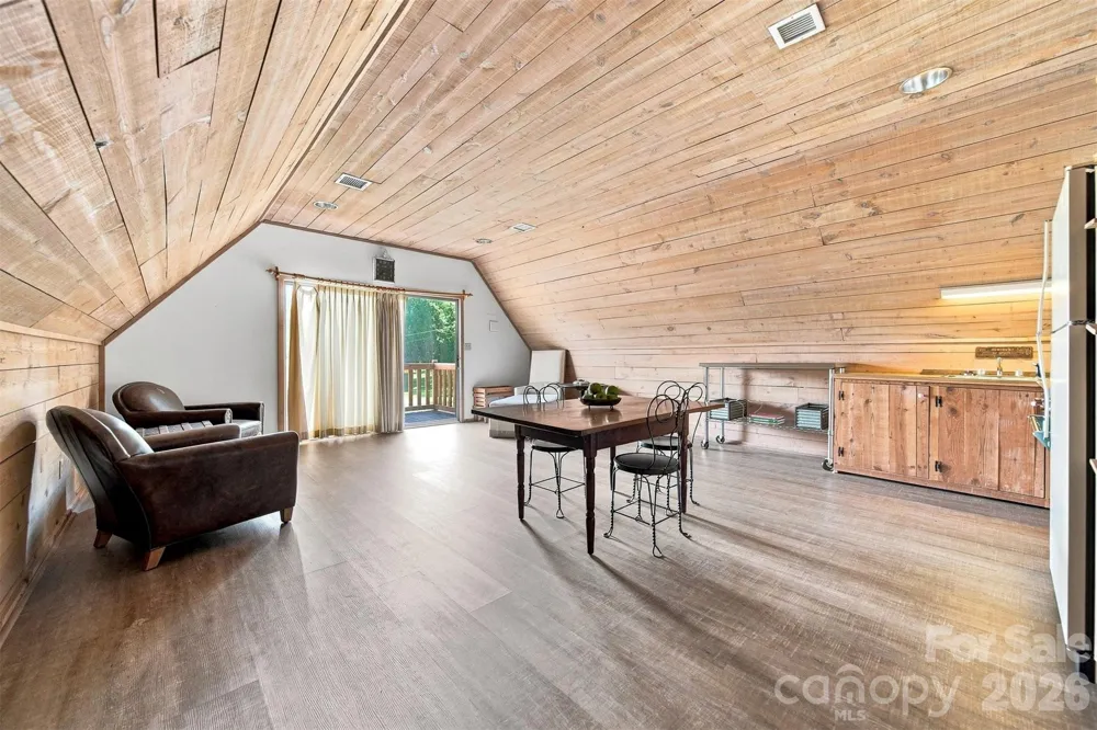 6580 Central Drive Conover, NC 28613
