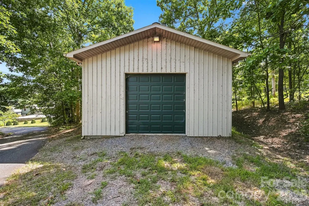 6580 Central Drive Conover, NC 28613