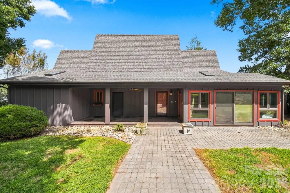 6580 Central Drive Conover, NC 28613