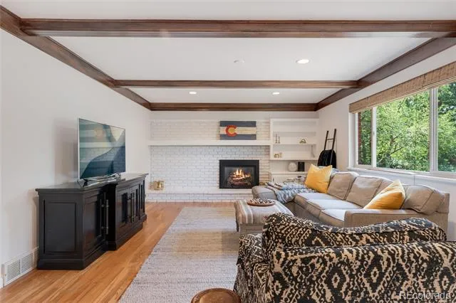 5447 S Iola Way Englewood, CO 80111