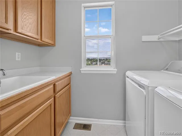 9751 Golden Eagle Avenue Highlands Ranch, CO 80129
