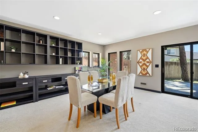 27 Beacon Hill Lane Greenwood Village, CO 80111