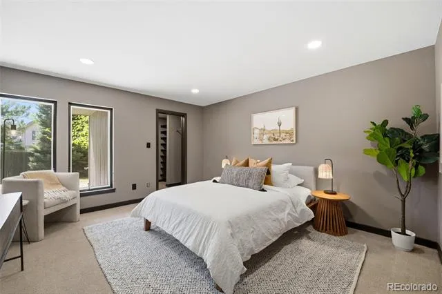 27 Beacon Hill Lane Greenwood Village, CO 80111
