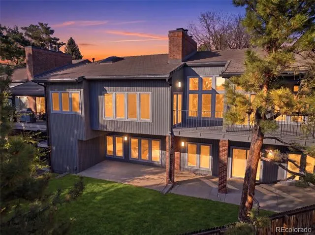 27 Beacon Hill Lane Greenwood Village, CO 80111