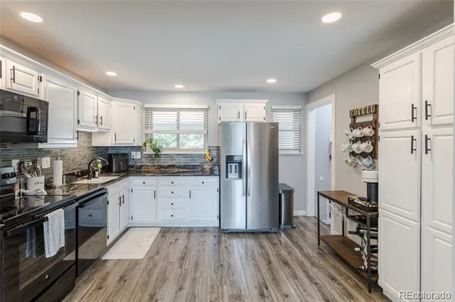 7135 Welch Court Arvada, CO 80004