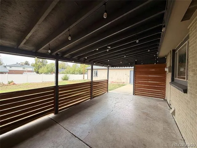 945 Dearborn Street Aurora, CO 80011