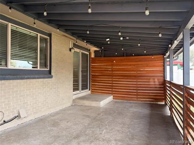 945 Dearborn Street Aurora, CO 80011