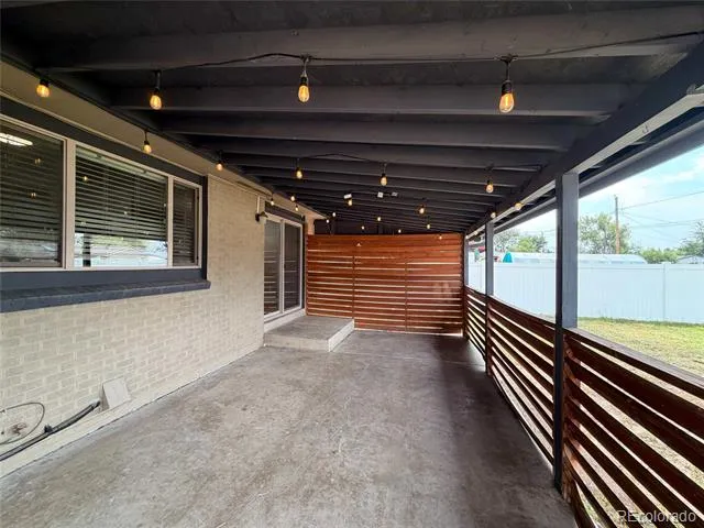 945 Dearborn Street Aurora, CO 80011