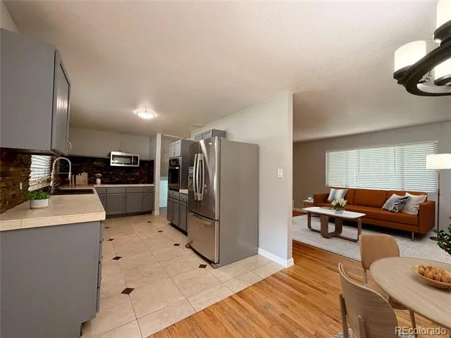 945 Dearborn Street Aurora, CO 80011