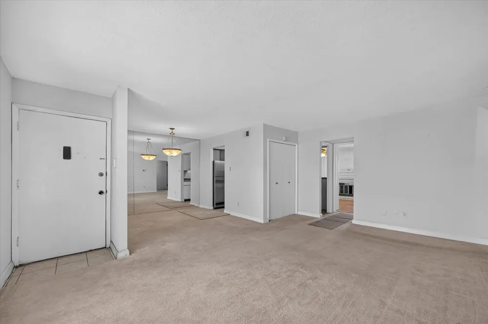 8071 Meadow Road #219 Dallas, TX 75231