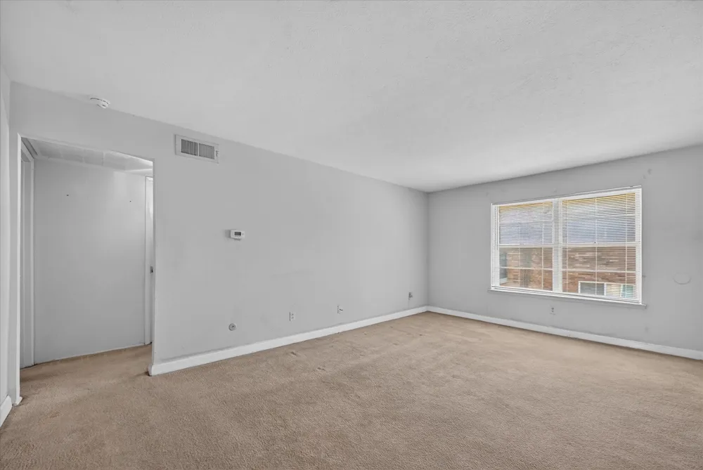 8071 Meadow Road #219 Dallas, TX 75231