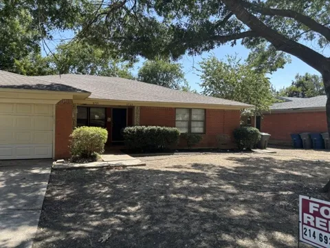 6721 Ascot Lane