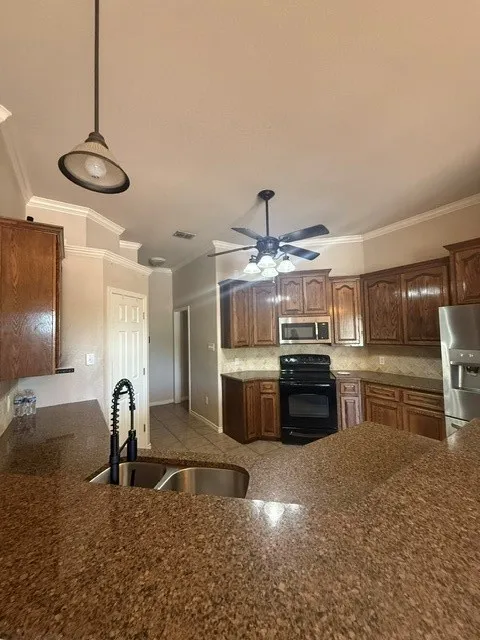 118 Divide Avenue Tuscola, TX 79562