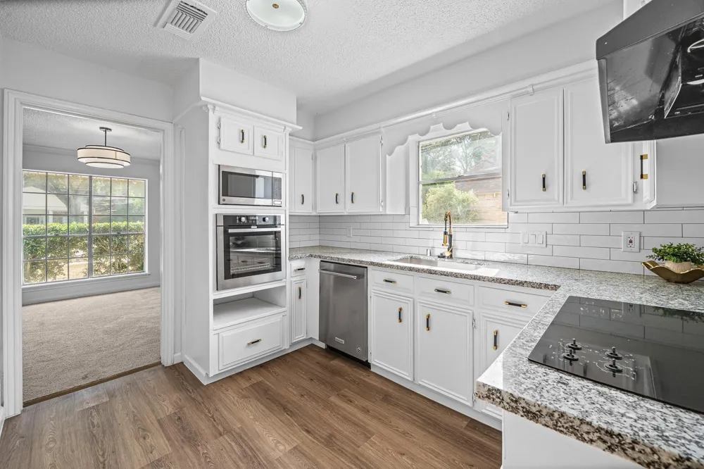 15802 Seattle Street Jersey Village, TX 77040