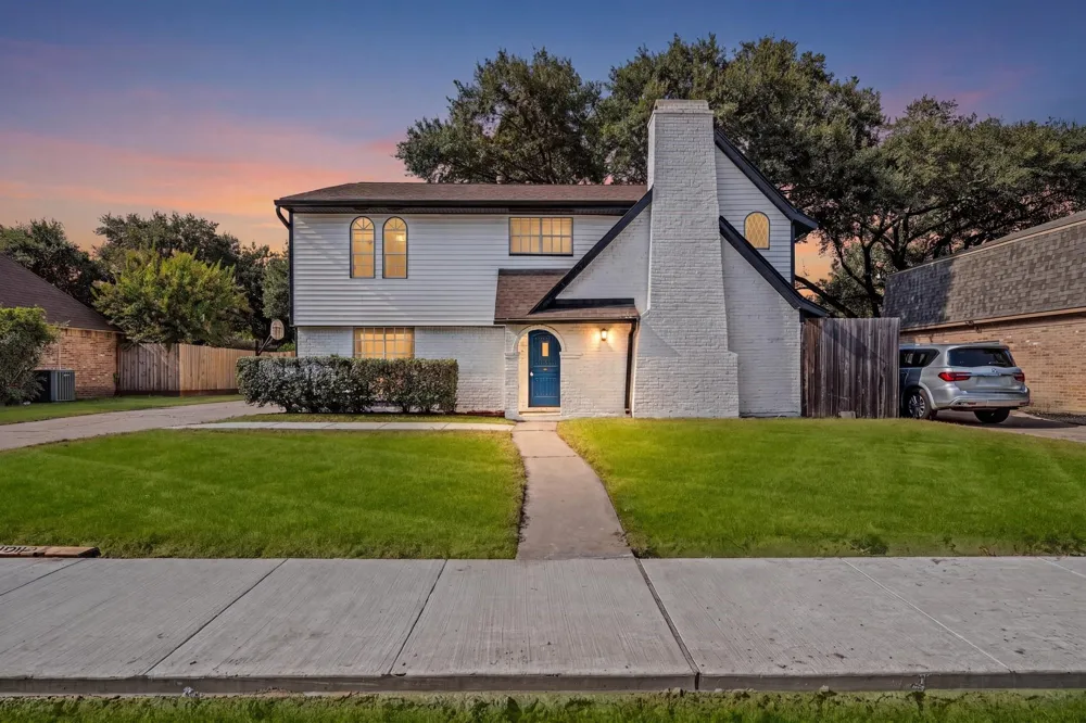 15802 Seattle Street Jersey Village, TX 77040