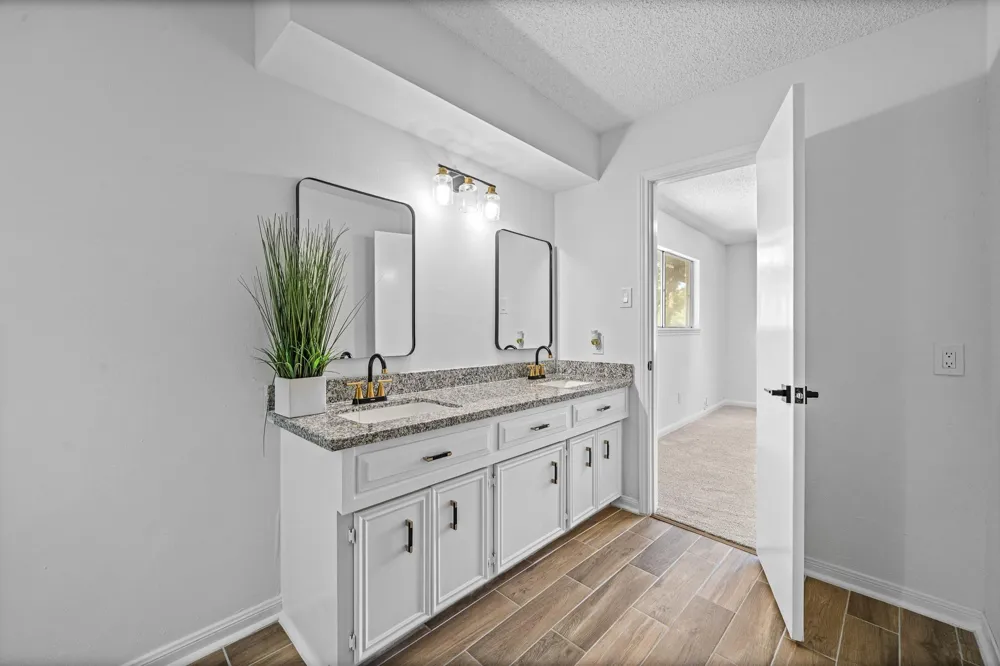 15802 Seattle Street Jersey Village, TX 77040
