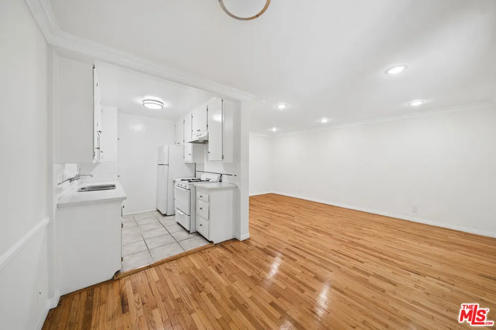 1206 Hayworth Avenue #6 West Hollywood, CA 90046