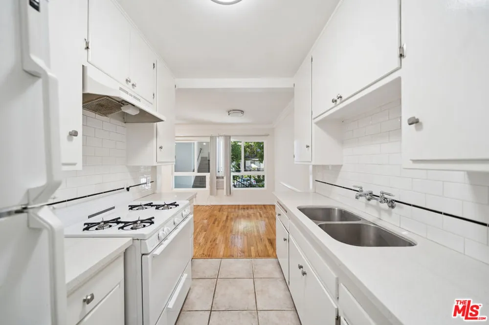 1206 Hayworth Avenue #6 West Hollywood, CA 90046